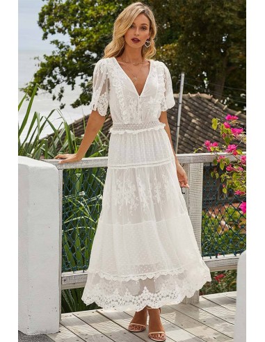 Robe Longue Blanche Dentelle rembourrage situé sous