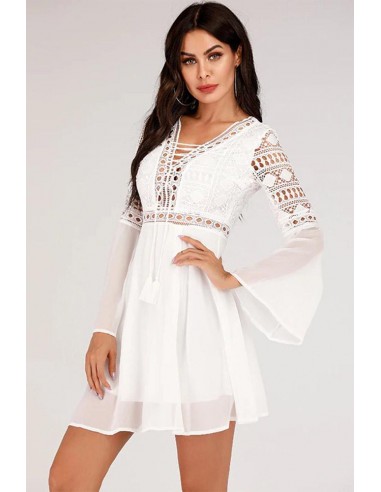 Robe Blanche Dentelle Manche Longue suggérées chez